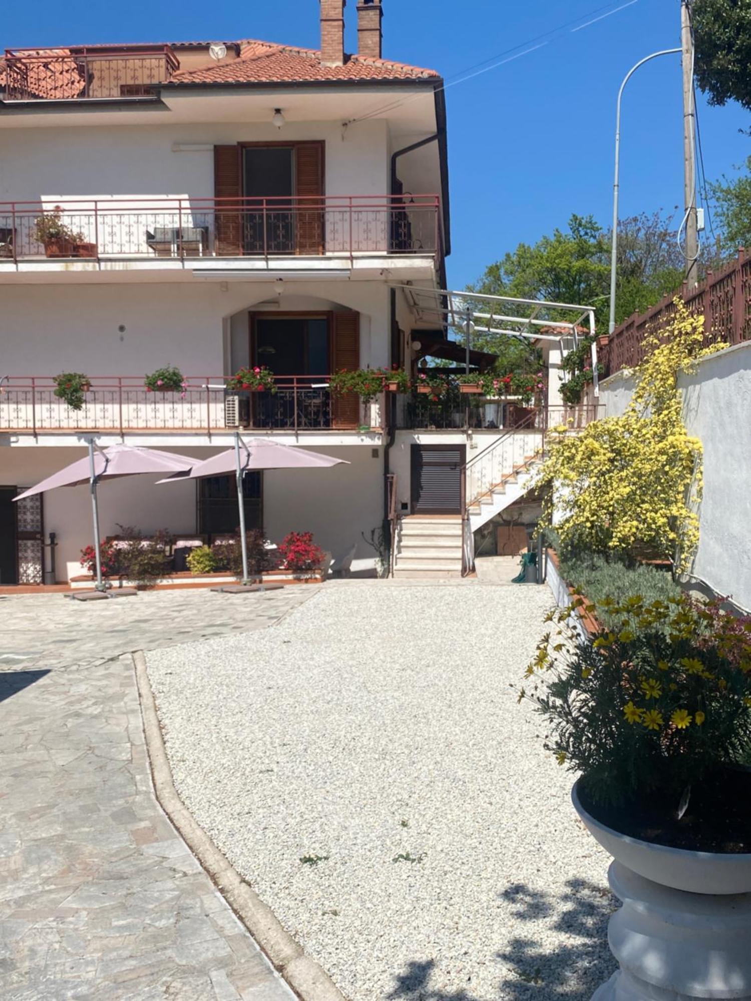 Lugnola B&B Rox E Claudia מראה חיצוני תמונה